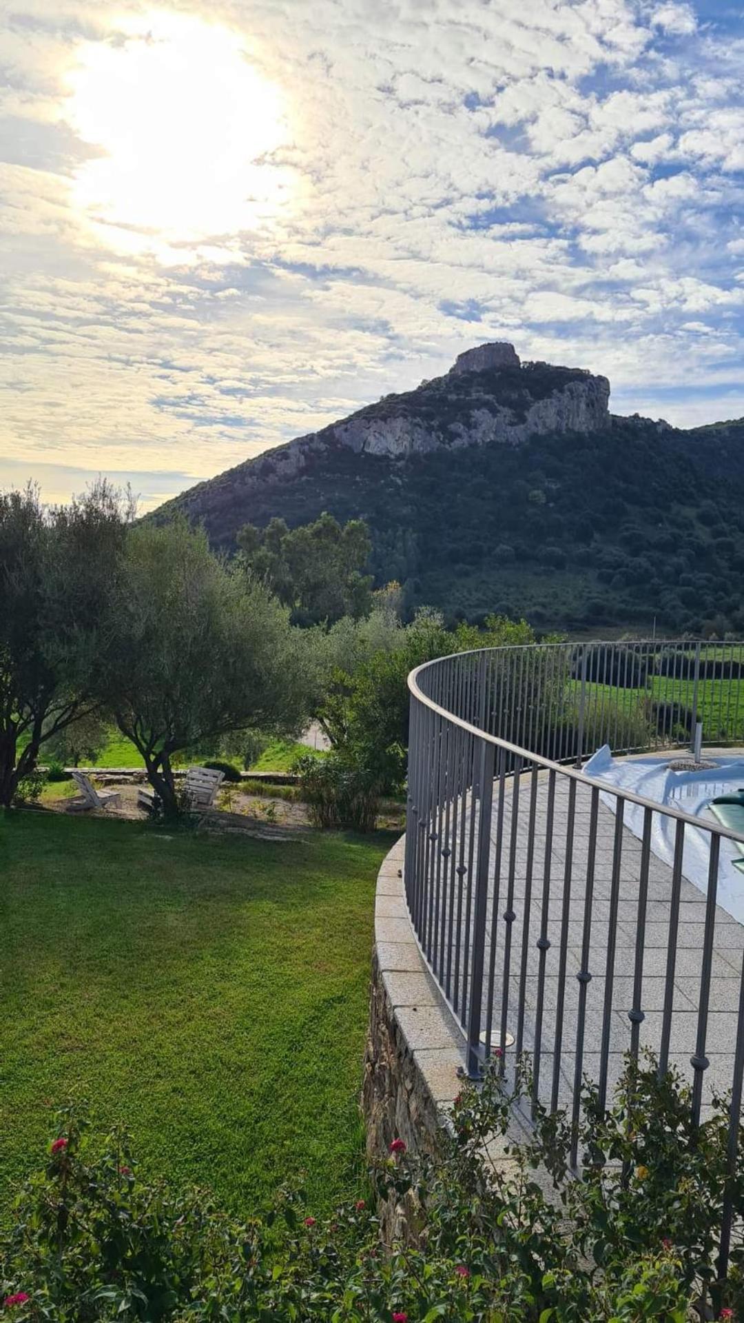 Case Vacanze Nioleo - Apartments And Pool Siniscola Bagian luar foto