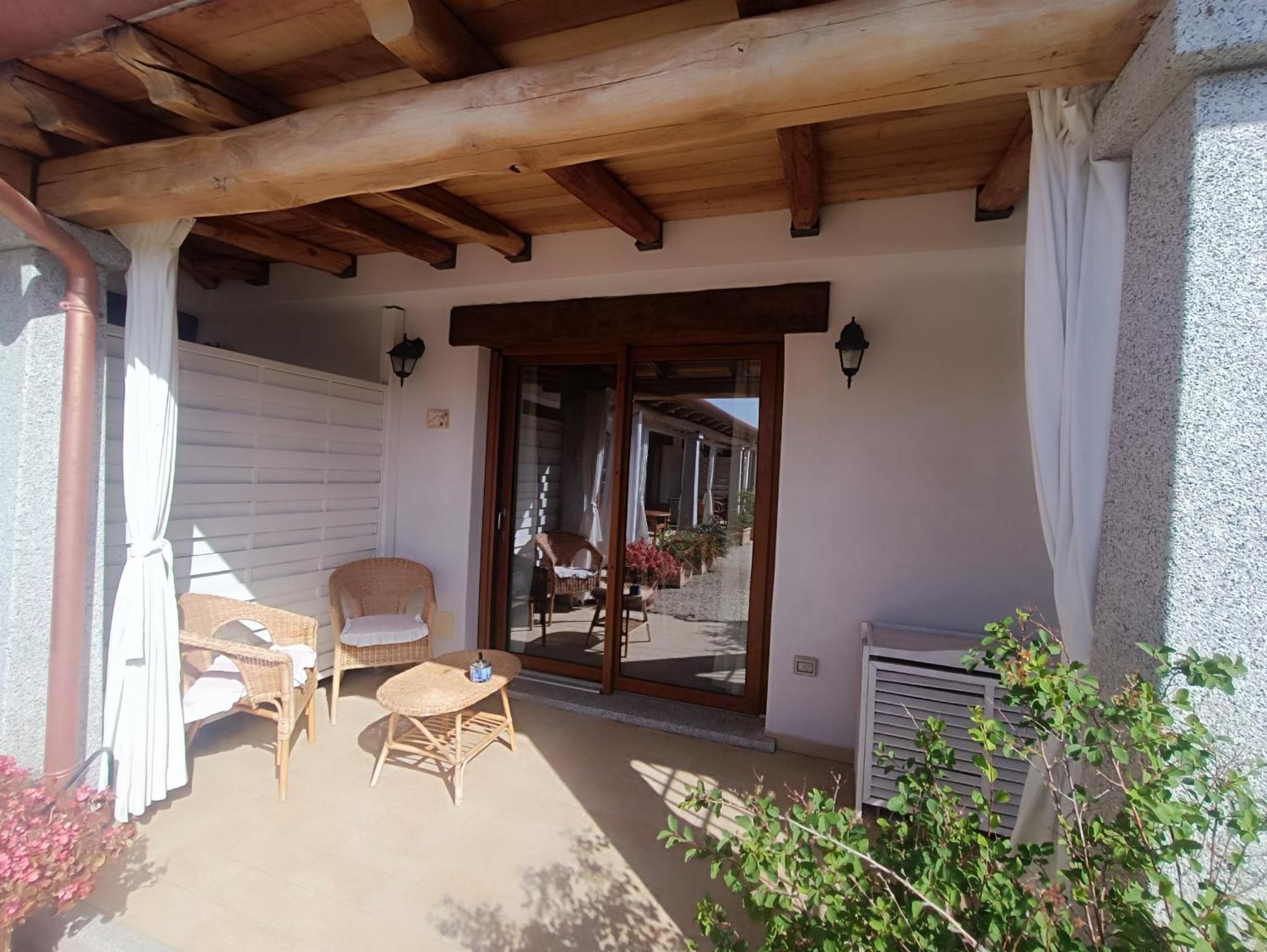 Case Vacanze Nioleo - Apartments And Pool Siniscola Bagian luar foto