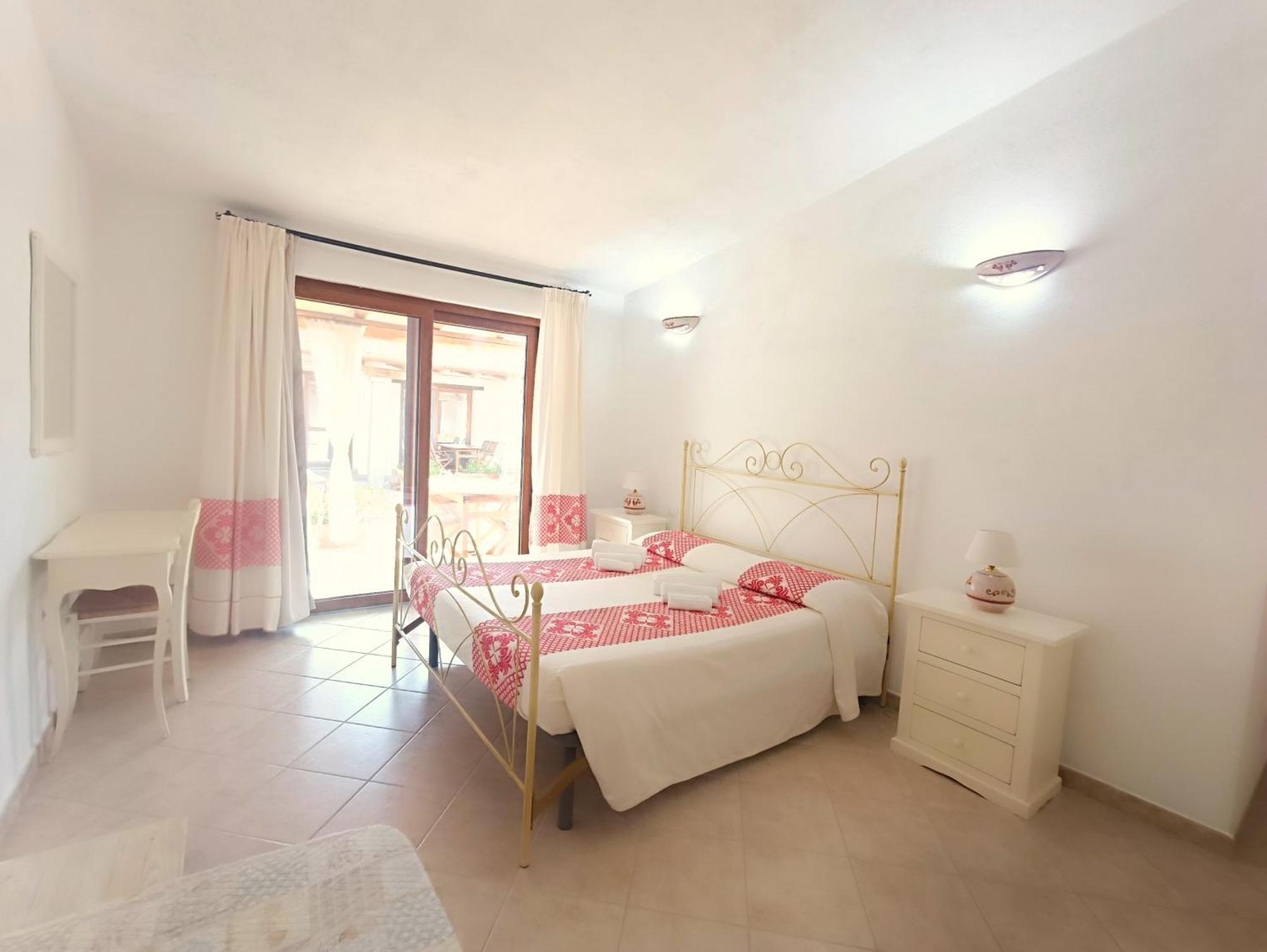Case Vacanze Nioleo - Apartments And Pool Siniscola Bagian luar foto