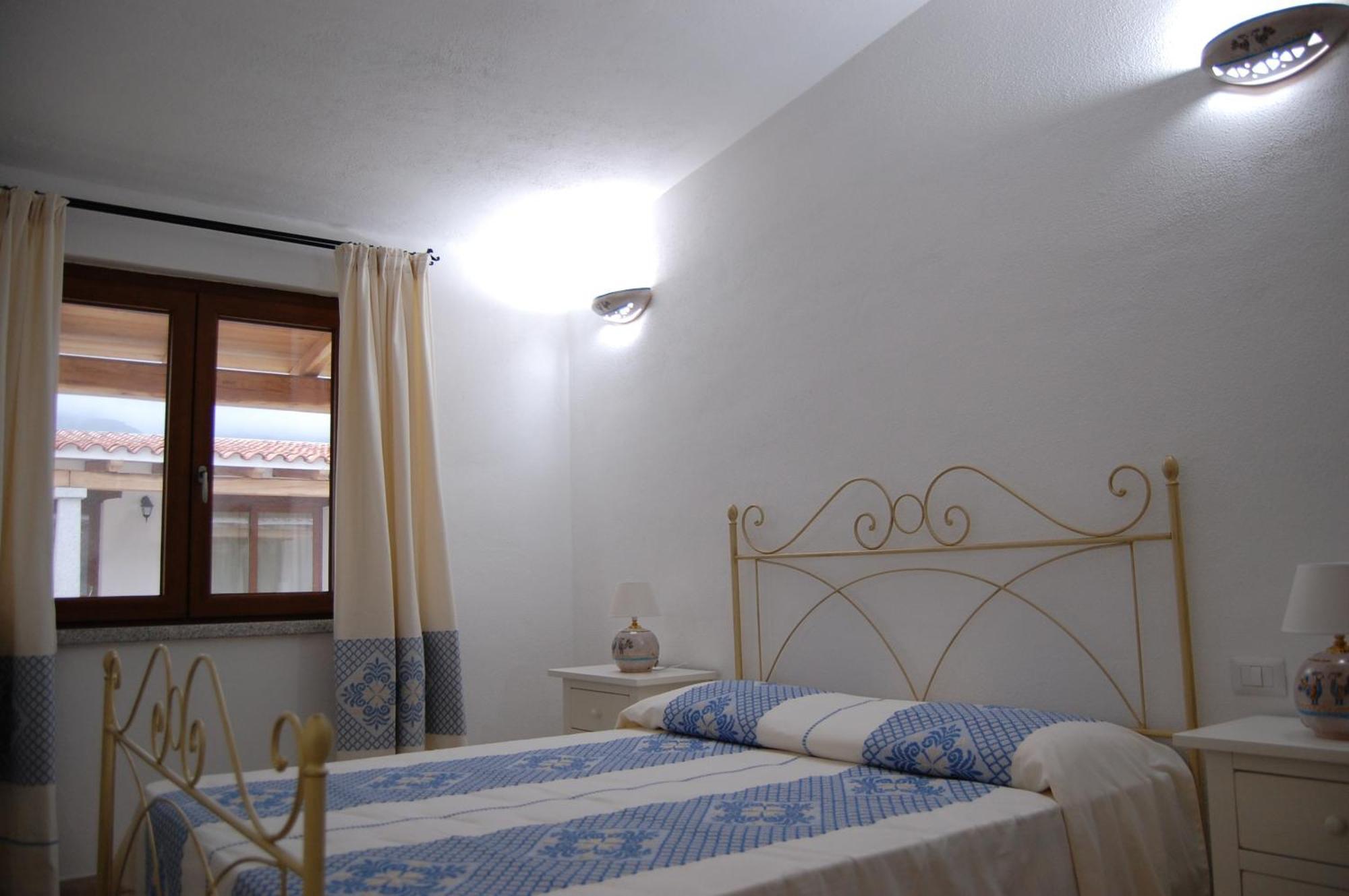 Case Vacanze Nioleo - Apartments And Pool Siniscola Bagian luar foto