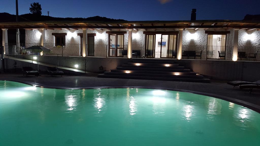 Case Vacanze Nioleo - Apartments And Pool Siniscola Bagian luar foto