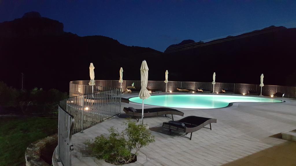 Case Vacanze Nioleo - Apartments And Pool Siniscola Bagian luar foto